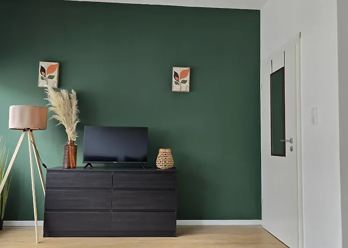 Feelhome City Apartment